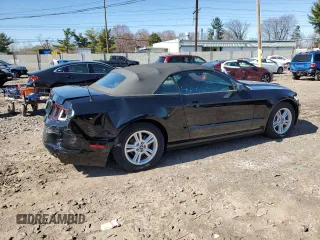 2014 Ford Mustang V6 with VIN 1ZVBP8EM6E5261560, listed as a Copart auction lot 50391185 with 60,700 mi miles and Salvage Title. Bid and sale history available at carsss.com. Image 3.
