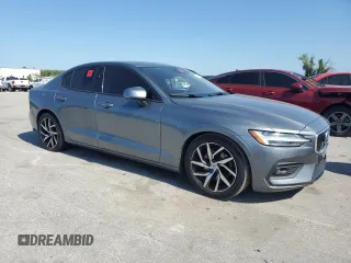 2020 Volvo S60 Momentum with VIN 7JR102FK0LG048622, listed as a Copart auction lot 62490473 with 116,934 mi miles. Bid and sale history available at carsss.com. Image 4.