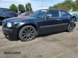 2005 Chrysler 300 with VIN 2C3JA63HX5H132776, listed as a Copart auction lot 69312144 with 136,492 mi miles and Salvage Title. Bid and sale history available at carsss.com. Image 1.