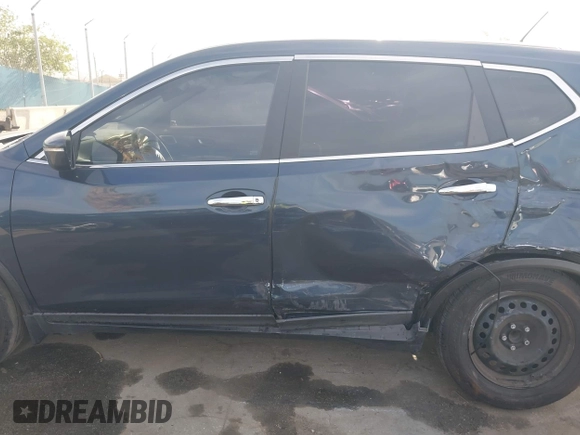 2015 Nissan Rogue SV with VIN KNMAT2MT8FP579542, listed as a IAAI auction lot 41909706 with 92,915 mi miles and . Bid and sale history available at carsss.com. Image 14.