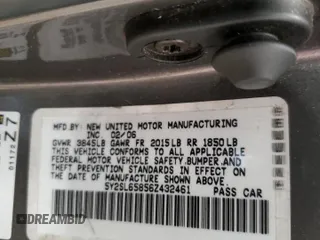 2006 Pontiac Vibe z VIN 5Y2SL65856Z432461, wystawiony jako Copart lot #57592795 z przebiegiem Nie podano mil oraz Nie do naprawy • Non repairable. Historia ofert i sprzedaży dostępna na DreamBid. Obrazek 12.
