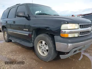2003 Chevrolet Tahoe LT with VIN 1GNEC13Z83R264751, listed as a IAAI auction lot 41898933 with 300,977 mi miles. Bid and sale history available at carsss.com. Image 1.