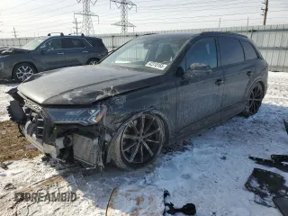 2021 Audi SQ7 Premium Plus z VIN WA1AWBF72MD010301, wystawiony jako Copart lot #42318165 z przebiegiem 60 805 mil mil oraz Szkody całkowita. Historia ofert i sprzedaży dostępna na DreamBid. Obrazek 1.