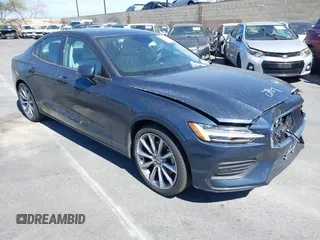 2019 Volvo S60 Momentum with VIN 7JR102FK6KG011458, listed as a IAAI auction lot 41515206 with 42,848 mi miles. Bid and sale history available at carsss.com. Image 1.