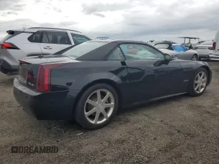 2004 Cadillac XLR z VIN 1G6YV34A445600668, wystawiony jako Copart lot #74595824 z przebiegiem Nie podano mil oraz Szkody całkowita. Historia ofert i sprzedaży dostępna na DreamBid. Obrazek 3.