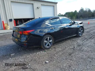 2020 Nissan Altima 2.5 SL with VIN 1N4BL4EV4LC221508, listed as a IAAI auction lot 41307608 with 61,414 mi miles. Bid and sale history available at carsss.com. Image 4.