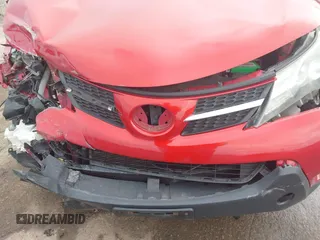 2015 Toyota RAV4 LE z VIN JTMBFREV0FD145315, wystawiony jako IAAI lot #42139482 z przebiegiem 130 953 mil mil oraz . Historia ofert i sprzedaży dostępna na DreamBid. Obrazek 6.