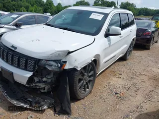 2019 Jeep Grand Cherokee Altitude z VIN 1C4RJEAG7KC533316, wystawiony jako IAAI lot #42471064 z przebiegiem 142 299 mil mil oraz . Historia ofert i sprzedaży dostępna na DreamBid. Obrazek 17.
