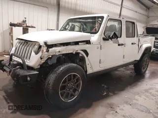 2020 Jeep Gladiator Overland with VIN 1C6HJTFG4LL195293, listed as a IAAI auction lot 41469178 with 35,769 mi miles and . Bid and sale history available at DreamBid. Image 2.