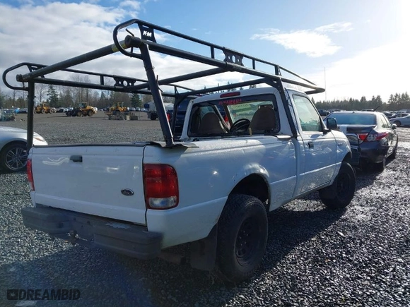 2000 Ford Ranger XL with VIN 1FTYR10C0YTB40536, listed as a IAAI auction lot 41132673 with 254,905 mi miles. Bid and sale history available at carsss.com. Image 4.