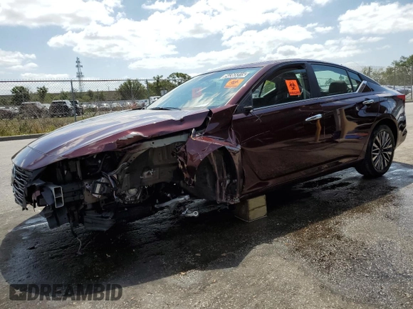 2025 Nissan Altima SV with VIN 1N4BL4DV4SN301573, listed as a Copart auction lot 54365315 with 14,109 mi miles and Salvage Title. Bid and sale history available at DreamBid. Image 1.