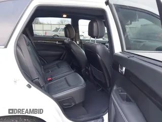 2014 Kia Sorento SX with VIN 5XYKW4A70EG451120, listed as a IAAI auction lot 41309727 with 106,262 mi miles. Bid and sale history available at carsss.com. Image 8.