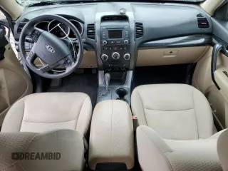 2013 Kia Sorento LX with VIN 5XYKTCA65DG344637, listed as a Copart auction lot 58009115 with 168,314 mi miles and Salvage title. Bid and sale history available at DreamBid. Image 8.