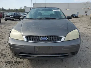 2007 Ford Focus S z VIN 1FAFP34N67W111209, wystawiony jako Copart lot #52708405 z przebiegiem 100 538 mil mil oraz Czysty tytuł • Clean title. Historia ofert i sprzedaży dostępna na DreamBid. Obrazek 5.