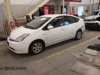 2007 Toyota Prius with VIN JTDKB20U677677976, listed as a IAAI auction lot 41777887 with 211,290 mi miles. Bid and sale history available at carsss.com. Image 2.