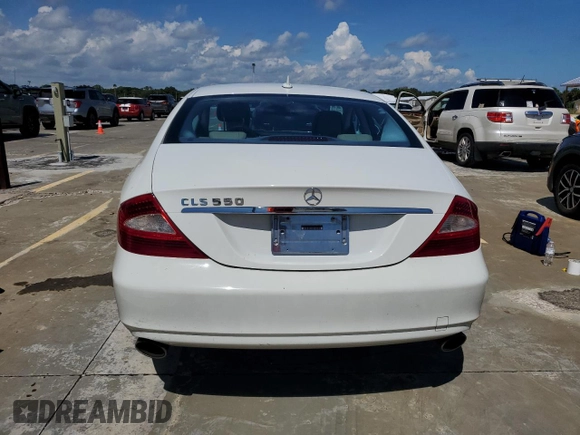 2007 Mercedes-Benz CLS-Class 5.5L with VIN WDDDJ72X17A085037, listed as a Copart auction lot 73697284 with 0 mi miles and Non Repairable. Bid and sale history available at carsss.com. Image 6.