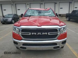 2021 Ram 1500 Big Horn z VIN 1C6SRFMT0MN796805, wystawiony jako Copart lot #51734255 z przebiegiem 83 877 mil mil oraz Szkoda całkowita • Salvage title. Historia ofert i sprzedaży dostępna na DreamBid. Obrazek 5.