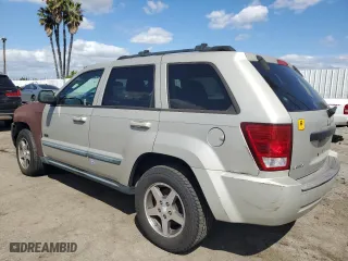 2007 Jeep Grand Cherokee Laredo with VIN 1J8GS48K07C699301, listed as a Copart auction lot 51000705 with 104,256 mi miles and Clean Title. Bid and sale history available at carsss.com. Image 2.