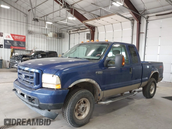 2003 Ford F-250 XL z VIN 1FTNX21L43EB43448, wystawiony jako IAAI lot #42720056 z przebiegiem 282 271 mil mil oraz . Historia ofert i sprzedaży dostępna na DreamBid. Obrazek 6.