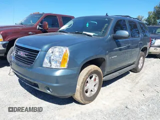 2008 GMC Yukon SLT w/4SB with VIN 1GKFC13078R184092, listed as a IAAI auction lot 41792140 with 269,913 mi miles. Bid and sale history available at carsss.com. Image 2.