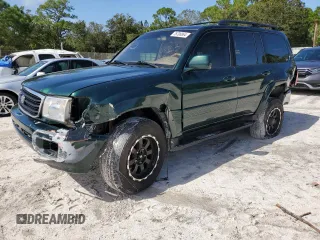 2000 Toyota Land Cruiser with VIN JT3HT05J8Y0085990, listed as a Copart auction lot 76706864 with 329,562 mi miles and Salvage Title. Bid and sale history available at carsss.com. Image 1.