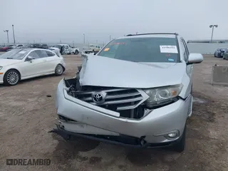 2013 Toyota Highlander Limited with VIN 5TDYK3EH3DS105986, listed as a IAAI auction lot 41506441 with 173,711 mi miles. Bid and sale history available at carsss.com. Image 13.