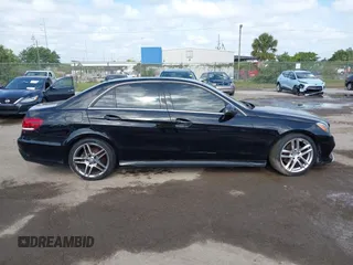 2014 Mercedes-Benz E 350 Sport with VIN WDDHF5KB4EA879619, listed as a IAAI auction lot 42122078 with 148,703 mi miles and . Bid and sale history available at carsss.com. Image 12.