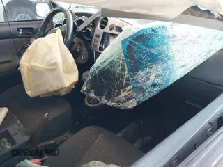 2006 Toyota Matrix STD z VIN 2T1LR30E96C557097, wystawiony jako IAAI lot #41708591 z przebiegiem Nie podano mil oraz . Historia ofert i sprzedaży dostępna na DreamBid. Obrazek 5.