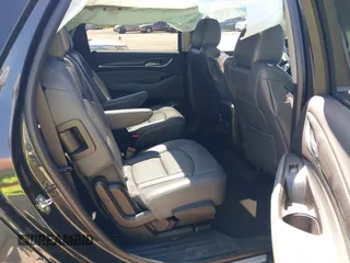 2018 Buick Enclave Essence with VIN 5GAERBKW6JJ188934, listed as a IAAI auction lot 41971562 with 94,210 mi miles and . Bid and sale history available at carsss.com. Image 8.