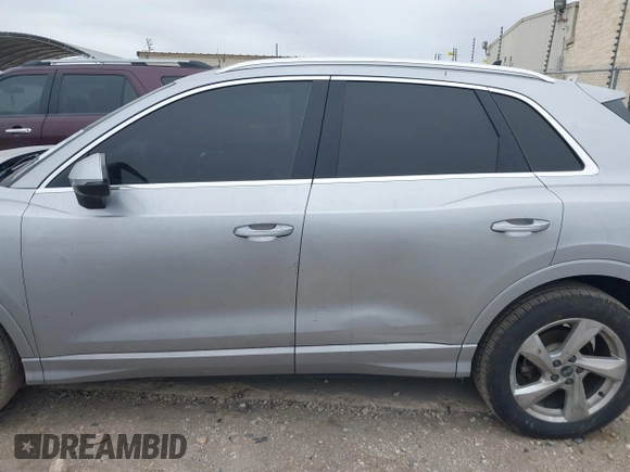 2021 Audi Q3 Premium with VIN WA1AUCF35M1066713, listed as a IAAI auction lot 41395334 with 82,724 mi miles and . Bid and sale history available at DreamBid. Image 15.