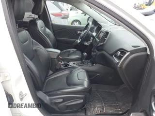 2019 Jeep Cherokee Latitude Plus с VIN 1C4PJMLN5KD211359, выставлен на аукционе IAAI как лот 42373995 с пробегом 73 042 миль миль и . История ставок и продаж доступна на DreamBid. Изображение 5.