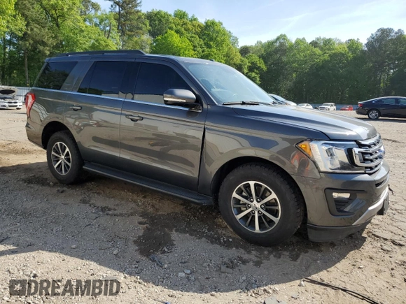 2018 Ford Expedition XLT with VIN 1FMJU1HT1JEA26958, listed as a Copart auction lot 52913995 with 77,790 mi miles and Salvage title. Bid and sale history available at DreamBid. Image 4.