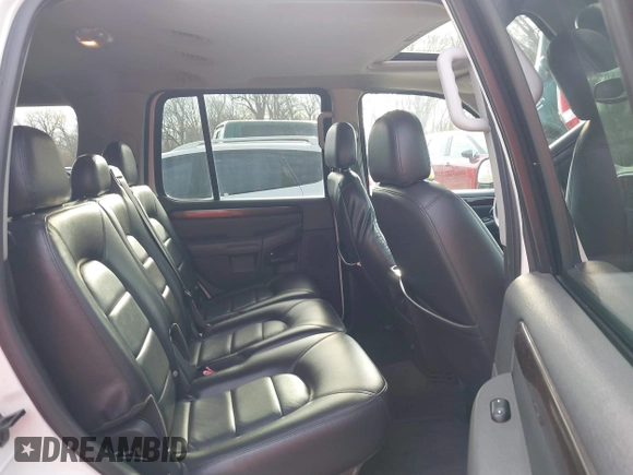 2004 Ford Explorer Limited z VIN 1FMZU65W04ZB34998, wystawiony jako IAAI lot #41858468 z przebiegiem 255 627 mil mil oraz . Historia ofert i sprzedaży dostępna na DreamBid. Obrazek 8.