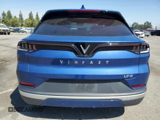 2023 VinFast VF 8 Plus z VIN RLLV1AFA6PH003270, wystawiony jako Copart lot #73207074 z przebiegiem 32 418 mil mil oraz Szkody całkowita. Historia ofert i sprzedaży dostępna na DreamBid. Obrazek 6.