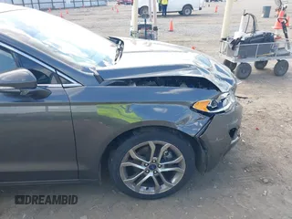 2019 Ford Fusion SEL with VIN 3FA6P0CD7KR159644, listed as a IAAI auction lot 40280287 with 57,329 mi miles. Bid and sale history available at carsss.com. Image 17.