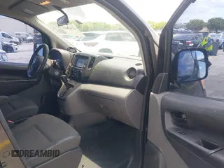 2016 Nissan NV200 S z VIN 3N6CM0KNXGK694075, wystawiony jako IAAI lot #42365919 z przebiegiem 217 629 mil mil oraz . Historia ofert i sprzedaży dostępna na DreamBid. Obrazek 5.