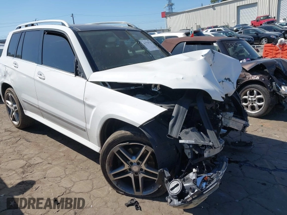 2015 Mercedes-Benz GLK 350 with VIN WDCGG5HB5FG347184, listed as a IAAI auction lot 41770778 with 144,000 mi miles and . Bid and sale history available at DreamBid. Image 1.