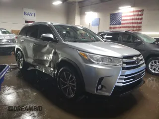 2019 Toyota Highlander SE z VIN 5TDJZRFHXKS745415, wystawiony jako Copart lot #49050585 z przebiegiem 81 440 mil mil oraz Szkoda całkowita • Salvage title. Historia ofert i sprzedaży dostępna na DreamBid. Obrazek 4.