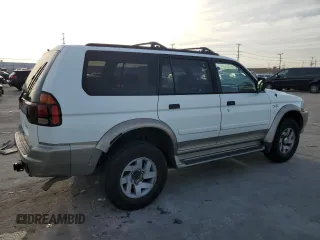 2000 Mitsubishi Montero Sport LS with VIN JA4LS31H2YP801961, listed as a Copart auction lot 45869365 with 175,362 mi miles and Clean Title. Bid and sale history available at carsss.com. Image 3.