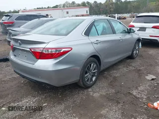 2017 Toyota Camry XLE z VIN 4T1BF1FK9HU349597, wystawiony jako IAAI lot #41857062 z przebiegiem 40 898 mil mil oraz . Historia ofert i sprzedaży dostępna na DreamBid. Obrazek 4.