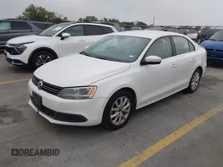 2013 Volkswagen Jetta SE with VIN 3VWDX7AJ1DM374789, listed as a IAAI auction lot 41957918 with 230,052 mi miles and . Bid and sale history available at DreamBid. Image 2.