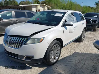 2011 Lincoln MKX z VIN 2LMDJ8JK6BBJ24627, wystawiony jako IAAI lot #42017535 z przebiegiem 98 338 mil mil oraz . Historia ofert i sprzedaży dostępna na DreamBid. Obrazek 2.