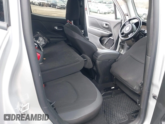 2019 Jeep Renegade Latitude z VIN ZACNJBBB9KPK60761, wystawiony jako IAAI lot #41769316 z przebiegiem 79 505 mil mil oraz . Historia ofert i sprzedaży dostępna na DreamBid. Obrazek 8.