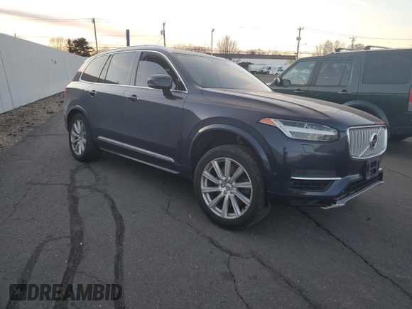 2017 Volvo XC90 Inscription with VIN YV4BC0PL9H1107924, listed as a Copart auction lot 87352174 with 124,136 mi miles and Salvage Title. Bid and sale history available at carsss.com. Image 4.
