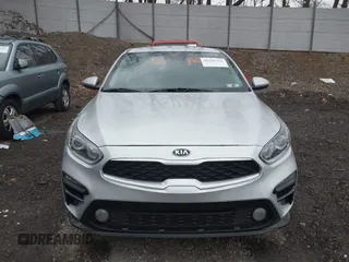 2021 Kia Forte LXS z VIN 3KPF24AD5ME284641, wystawiony jako IAAI lot #41946726 z przebiegiem 84 684 mil mil oraz . Historia ofert i sprzedaży dostępna na DreamBid. Obrazek 13.