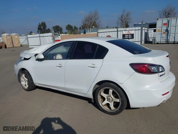 2013 Mazda Mazda3 i Grand Touring with VIN JM1BL1WP3D1783731, listed as a IAAI auction lot 41573753 with 253,424 mi miles. Bid and sale history available at carsss.com. Image 14.