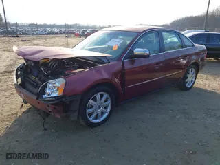 2005 Ford Five Hundred Limited with VIN 1FAFP25195G192168, listed as a IAAI auction lot 41476332 with 136,812 mi miles. Bid and sale history available at carsss.com. Image 19.
