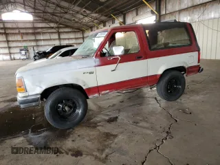 1990 Ford Bronco z VIN 1FMCU14TXLUA68729, wystawiony jako Copart lot #45366995 z przebiegiem 389 150 mil mil oraz Czysty tytuł • Clean title. Historia ofert i sprzedaży dostępna na DreamBid. Obrazek 1.