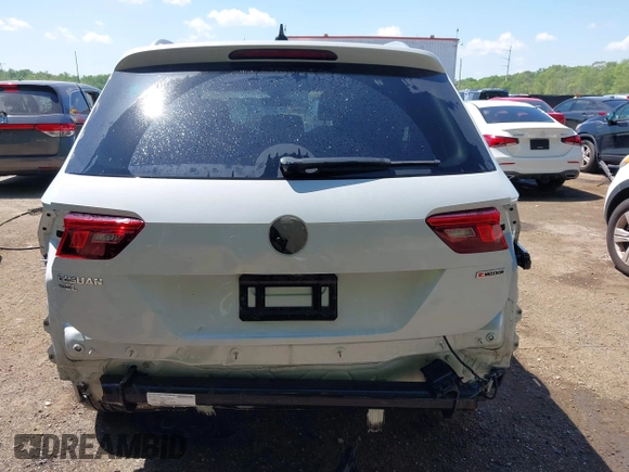 2019 Volkswagen Tiguan SEL Premium with VIN 3VV4B7AXXKM019995, listed as a IAAI auction lot 42170731 with 53,916 mi miles and . Bid and sale history available at DreamBid. Image 17.