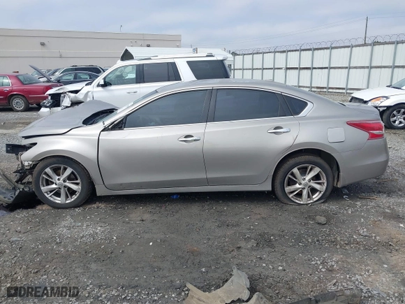 2013 Nissan Altima 2.5 S with VIN 1N4AL3AP7DC120574, listed as a IAAI auction lot 41651698 with 209,578 mi miles. Bid and sale history available at carsss.com. Image 14.